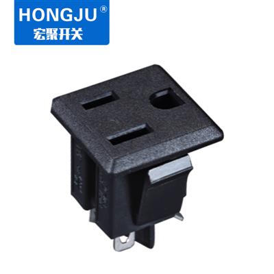 定期檢查電源插座 不可忽視的安全常識(shí)